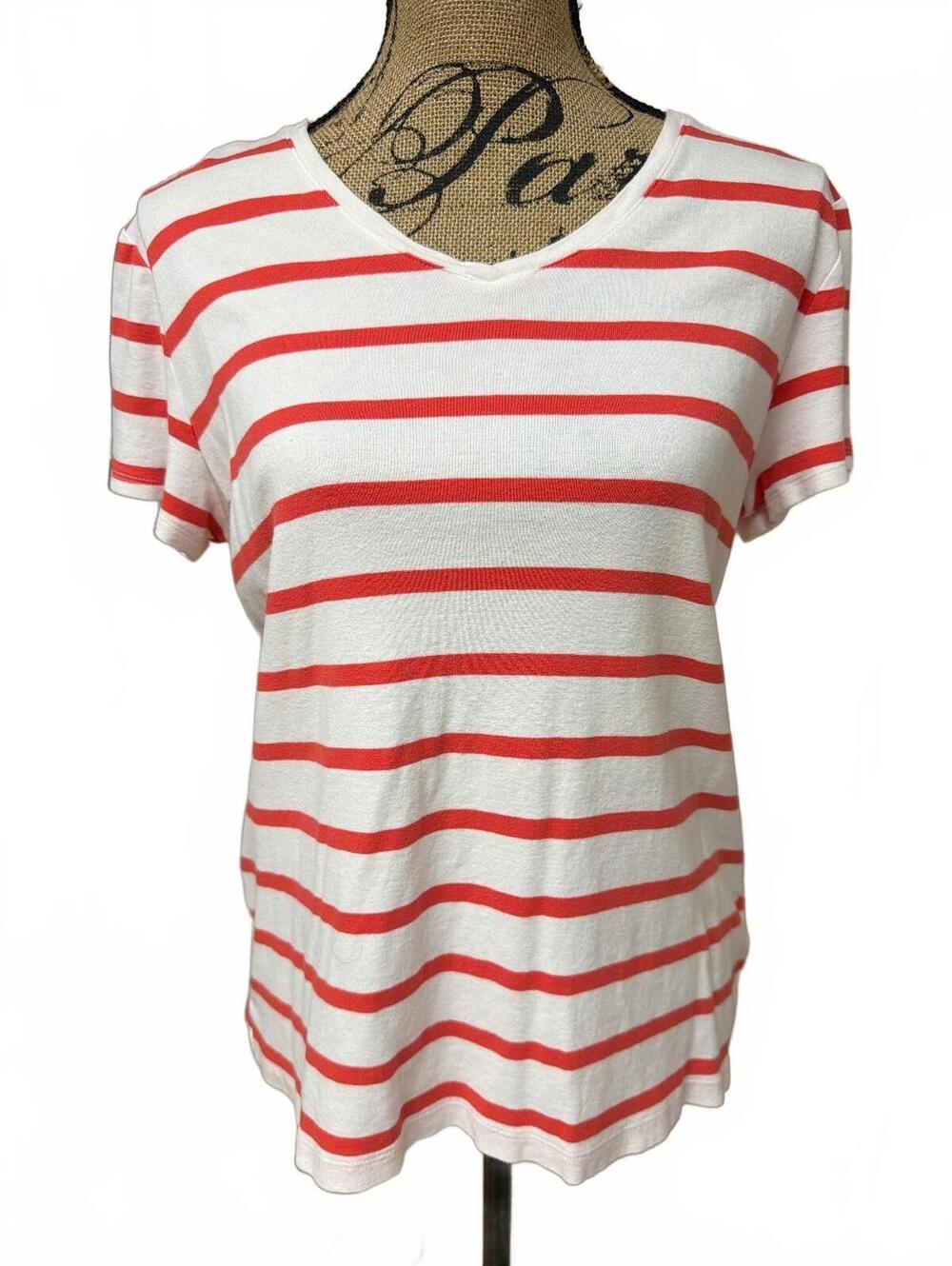 106: Croft & Barrow Classic Tee - Large